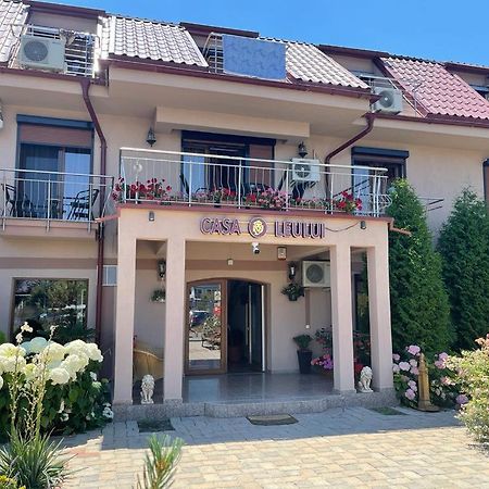 Ametist Casa Leului Hotel Navodari Ngoại thất bức ảnh