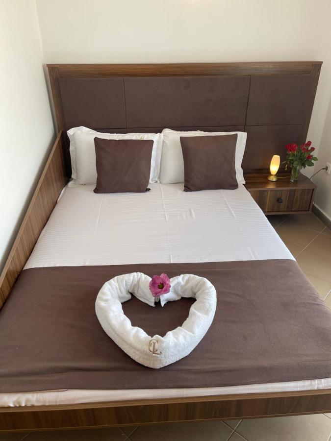 Ametist Casa Leului Hotel Navodari Ngoại thất bức ảnh
