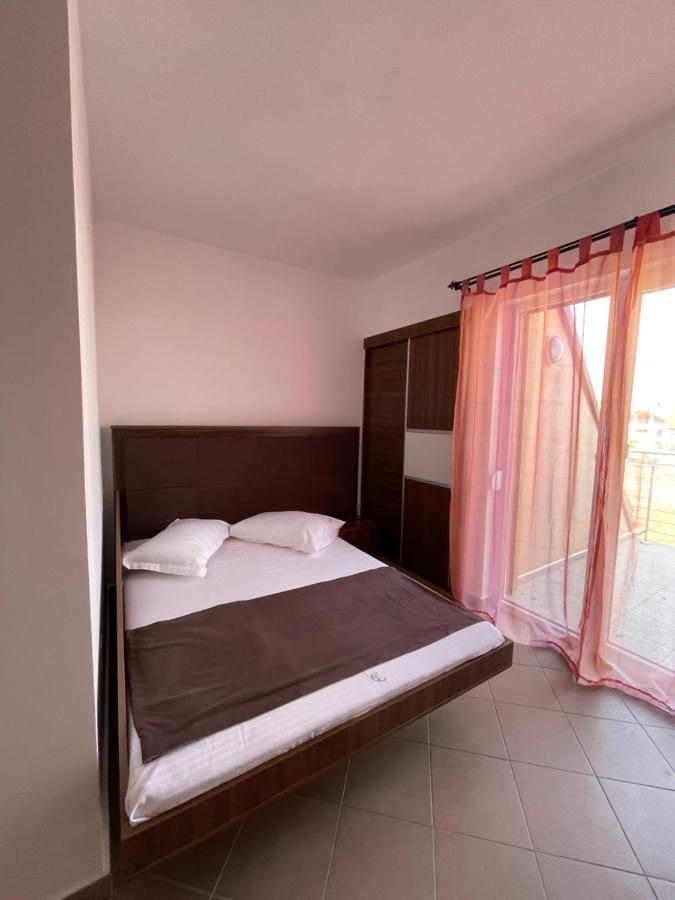 Ametist Casa Leului Hotel Navodari Ngoại thất bức ảnh